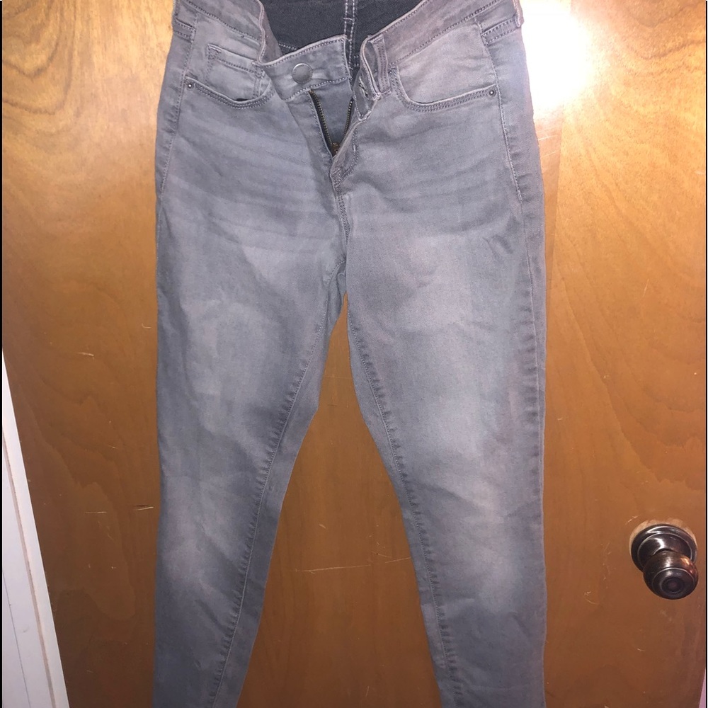 Grey skinny jeans